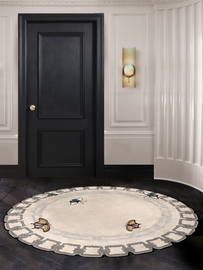 Simple But Elegant Entryway With Metamorphosis Rug - Rug'Society
